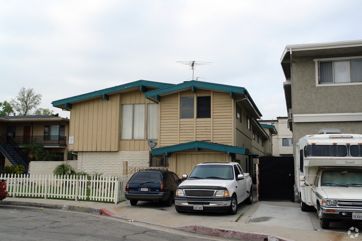 Foto del edificio - 10723 Shire Pl