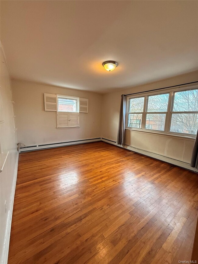 Building Photo - 76-27 170th St