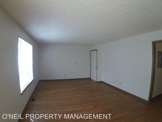 Building Photo - 2915 Horizon Dr