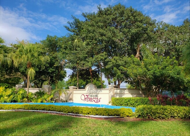 Building Photo - 9959 Nob Hill Ct