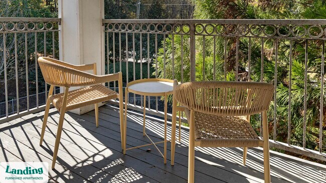 Building Photo - 100 Peyton Pl SW