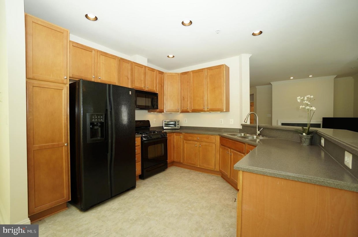 5900 Whaleboat Dr Unit 207, Clarksville, MD 21029 Condo for Rent in Clarksville, MD