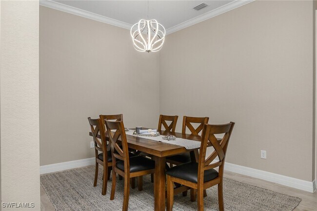 Foto del edificio - 13504 Blue Bay Cir
