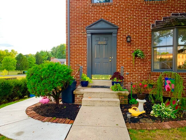 Front entrance - 8002 Cattail Ct