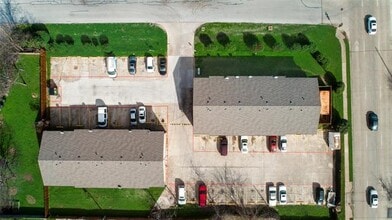 Building Photo - 106 E Cedar St