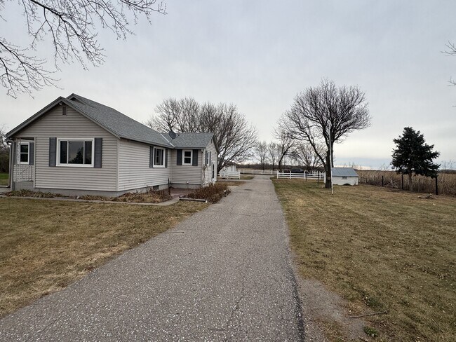 Foto del edificio - 75192 County Rd 433