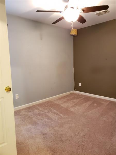 Foto del edificio - 1390 Bridle Path Dr