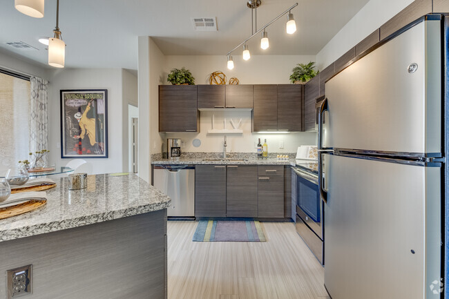 2BR, 2BA - 1,226SF - Kitchen - Liv Northgate