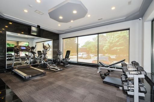 Foto del edificio - 2451 W Howard St