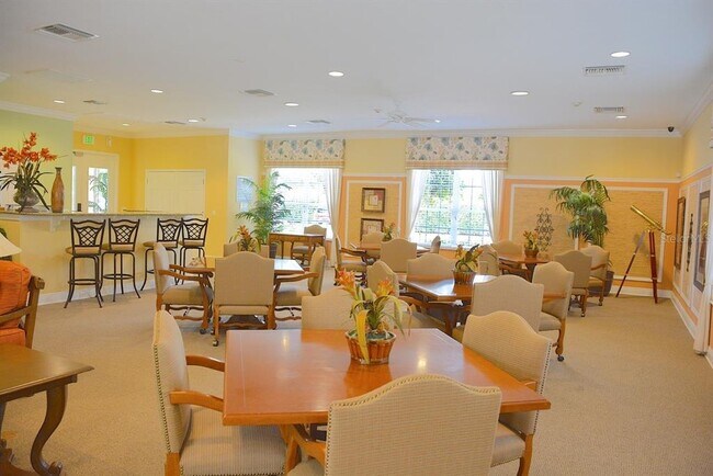 Foto del edificio - 7222 Hamilton Rd