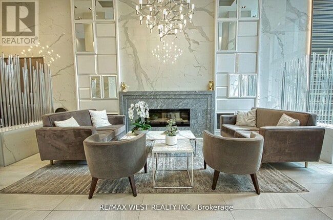 Building Photo - 501 St Clair Ave W