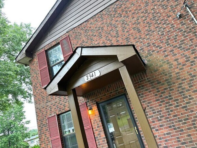 Foto del edificio - Spectacular Special - $1/2 OFF First Month...