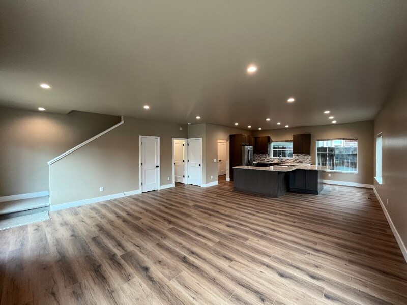 Foto del edificio - 1404 NW Kingston Ave