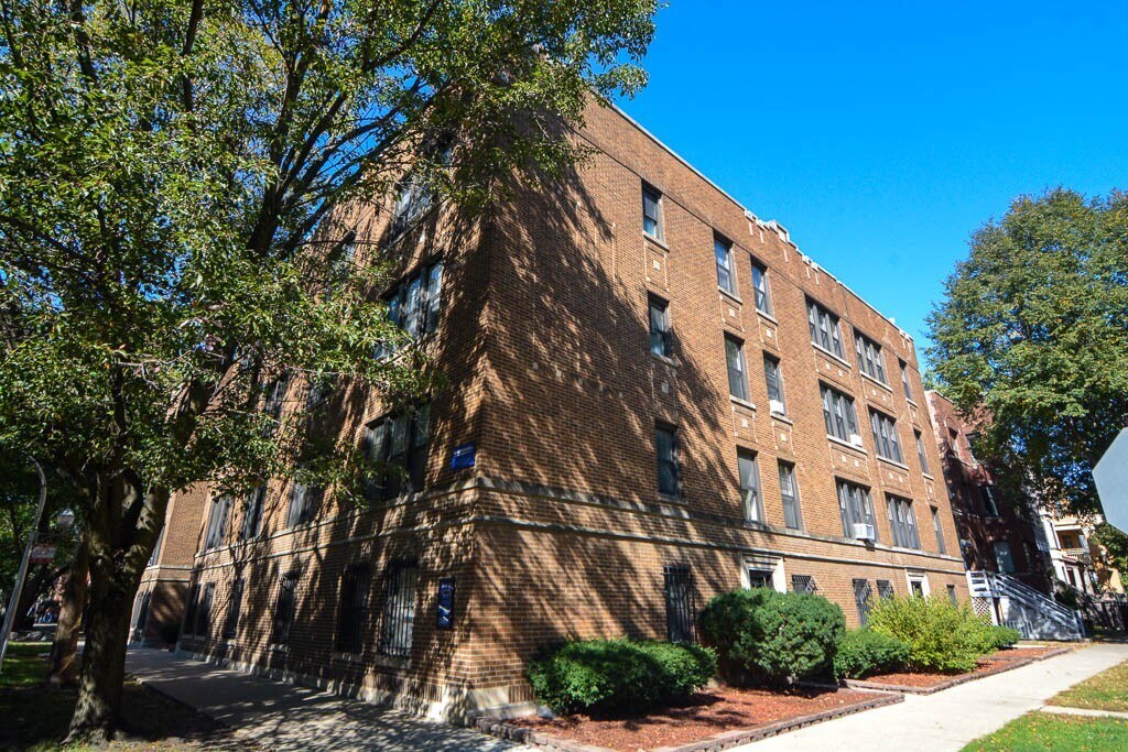 Foto principal - 3909 N Janssen Ave