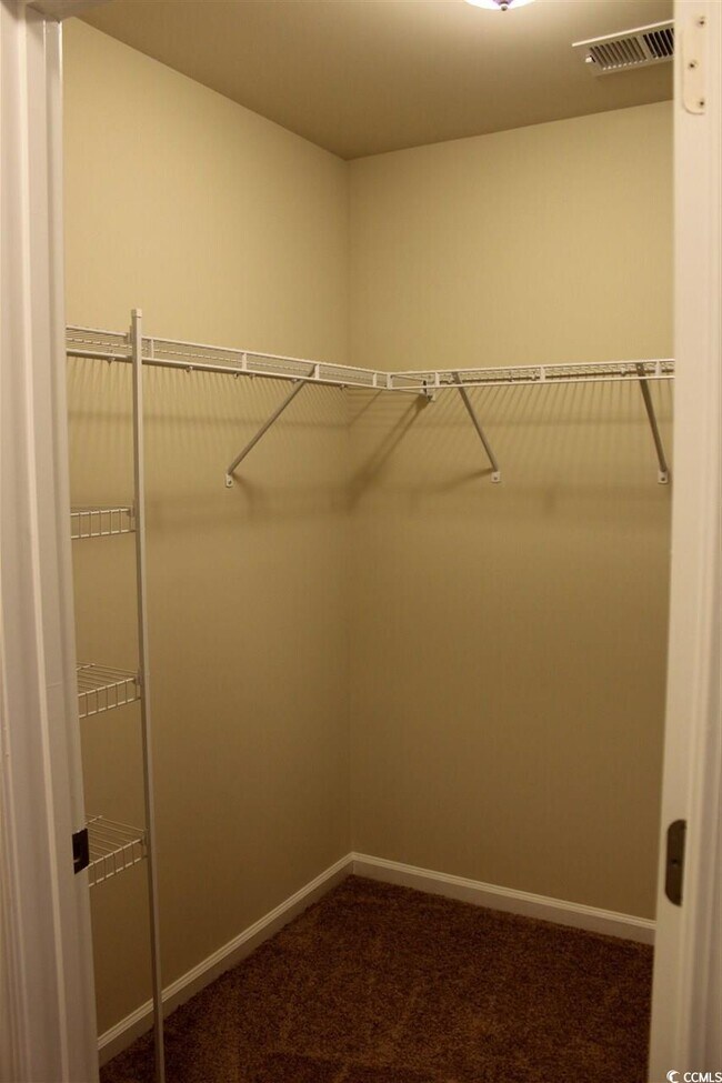 Building Photo - 1241 Midtown Village Dr