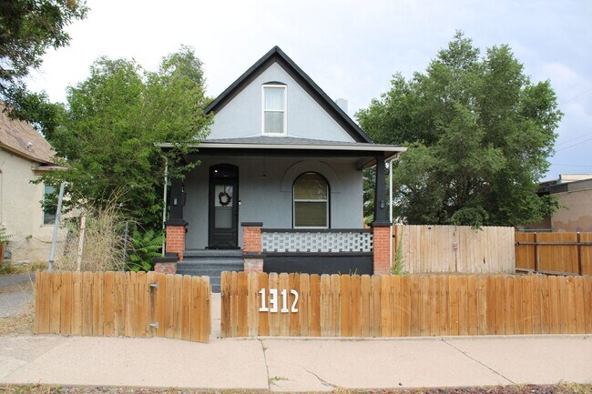 Building Photo - 1312 Francisco St