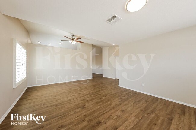 Foto del edificio - 2222 N 90th Ln