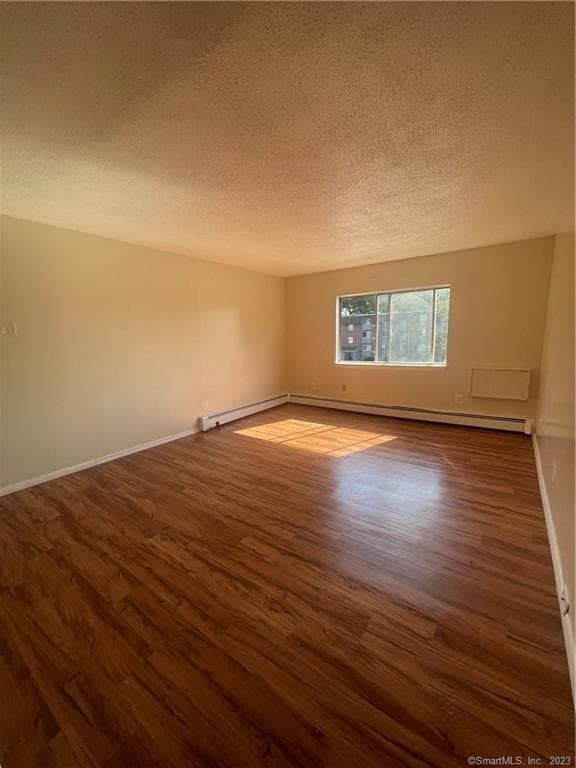 1027 Old Colony Rd Unit 21, Meriden, CT 06451 Room for Rent in