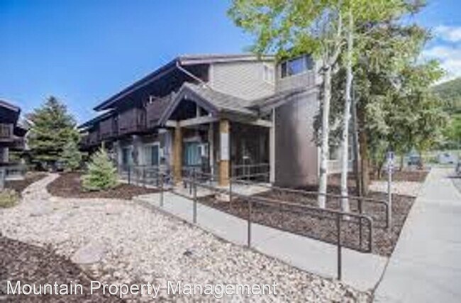 Building Photo - 1 br, 1 bath House - 2255 Sidewinder Drive...