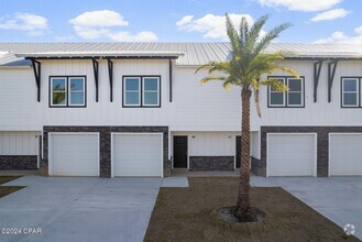 Building Photo - 6977 Patronis Dr