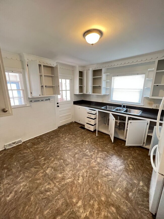 Foto del edificio - Charming 3 bd, 1.5 ba home!