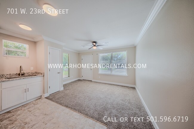 Foto del edificio - 701 W 23rd St