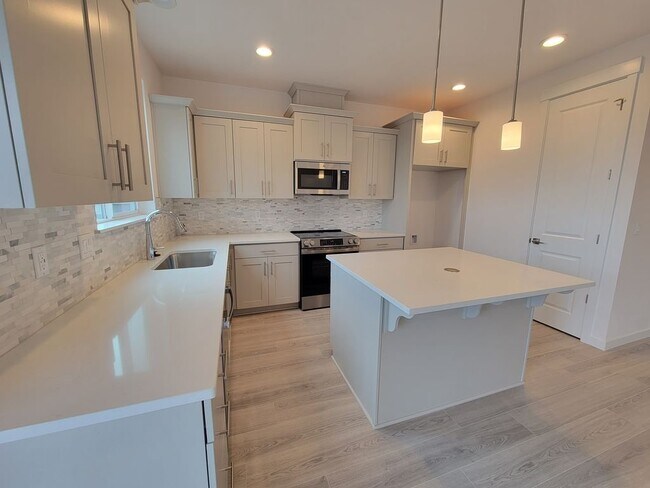 Foto del edificio - 2744 Woodfern Ln