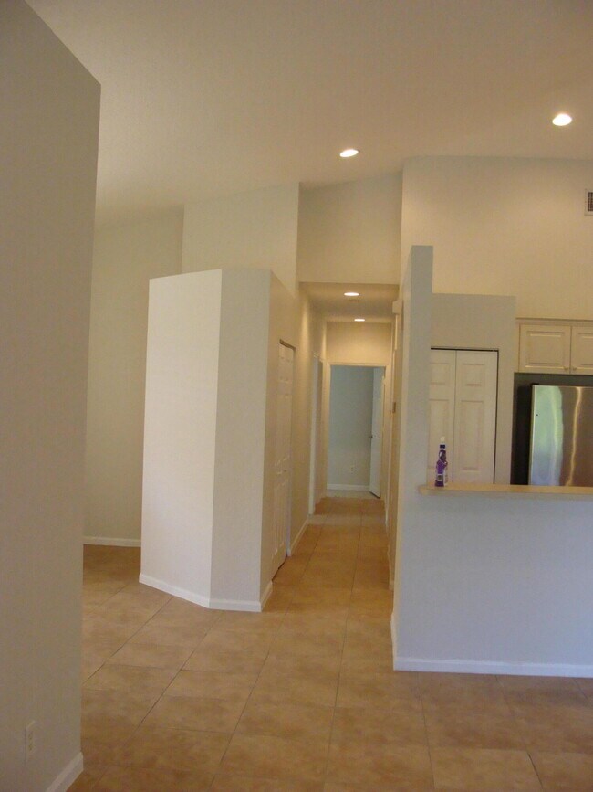 Building Photo - 369 W Coral Trace Cir