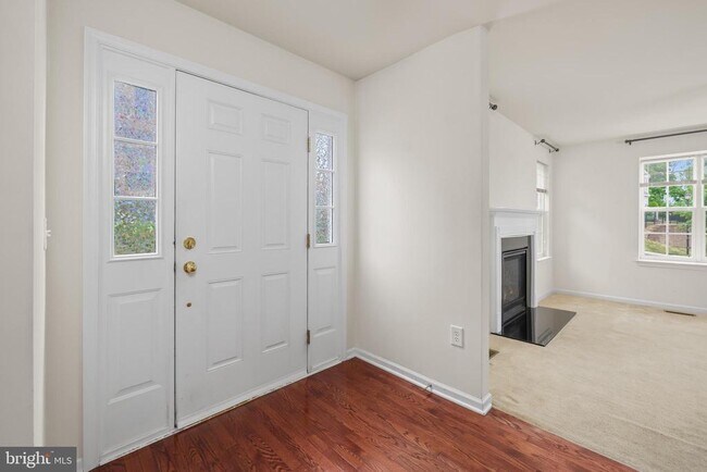 Building Photo - 4165 Bunker Hill Dr S