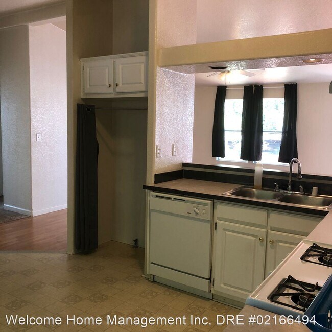 Foto del edificio - 3 br, 2 bath House - 19733 Center Street