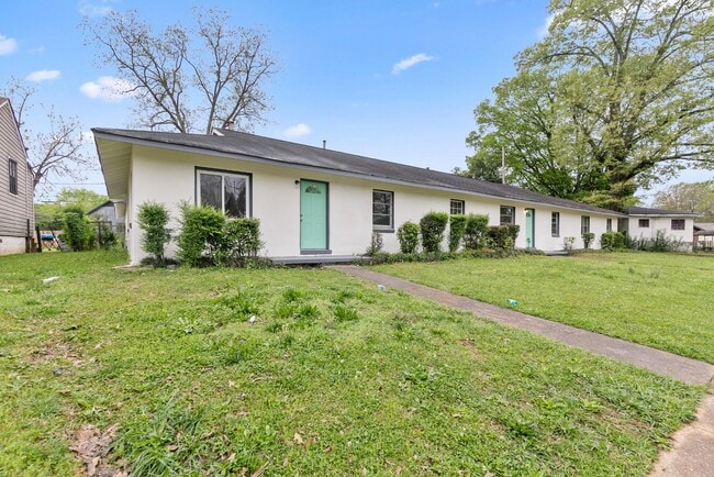 Building Photo - 725 40th Pl