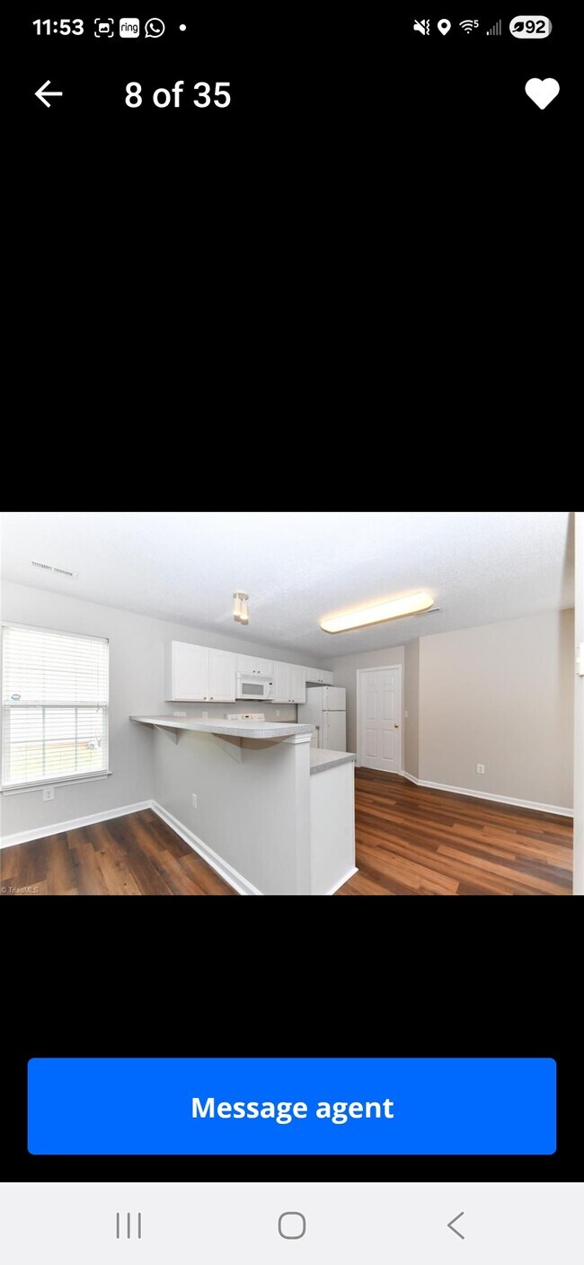 Foto del edificio - 320 Apple Ridge Rd