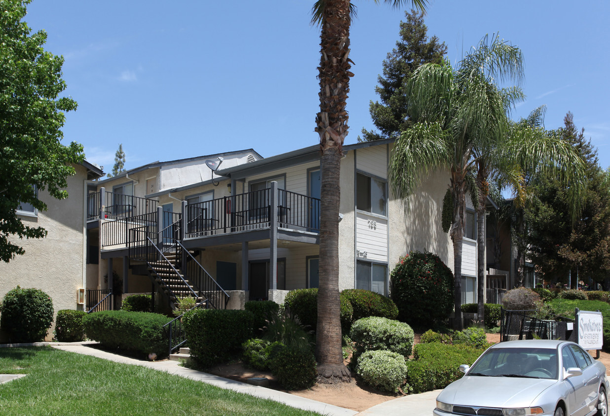 Primary Photo - Smoketree Apartments