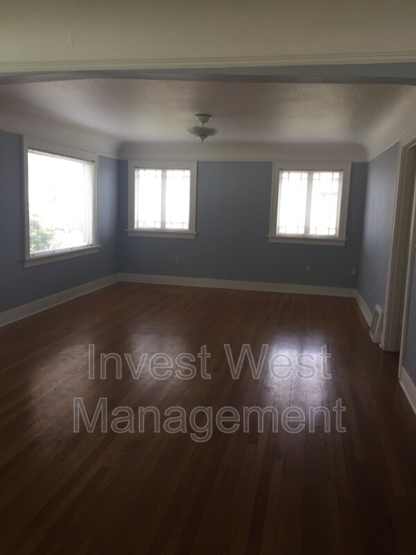 Foto del edificio - 431 NE Garfield St