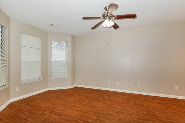 Building Photo - 2497 Brianna Dr