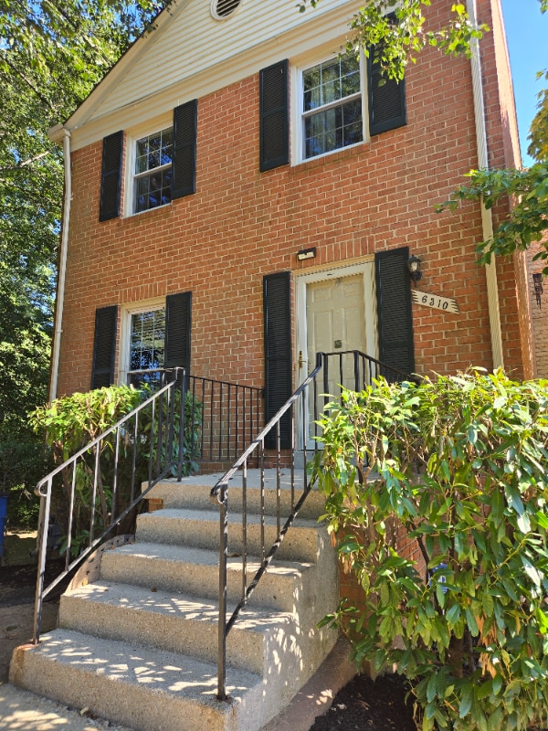 Building Photo - 6310 Montrose Rd