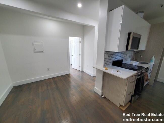 Photo - 11 Peterborough St Apartment