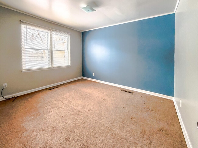 Foto del edificio - 10111 Corning St