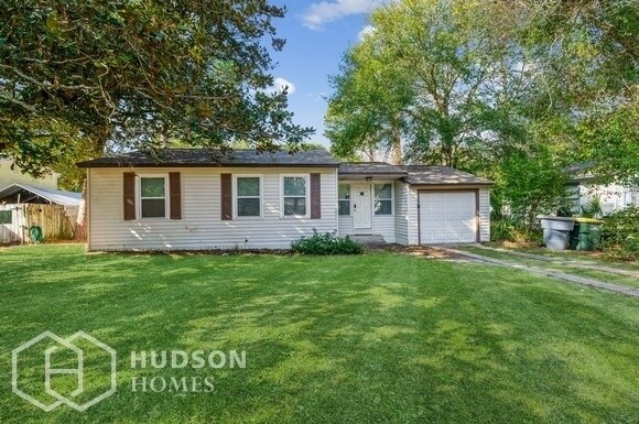 Foto principal - NOW AVAILABLE! - 6 Ferry Road NE, Fort Wal...