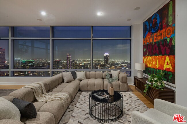 Foto del edificio - 900 W Olympic Blvd