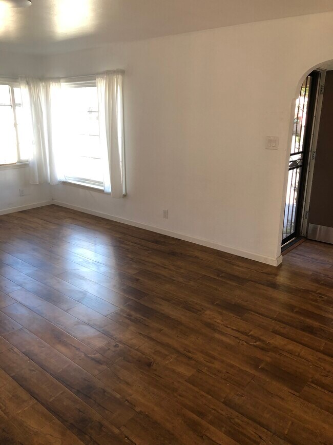 Foto del edificio - 2176 Elliott St