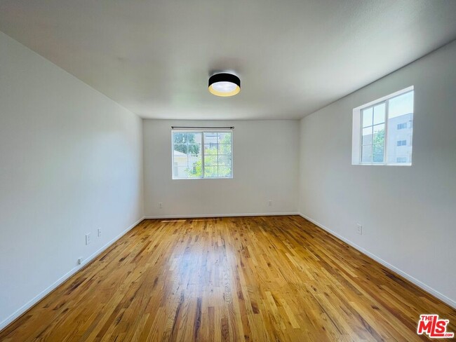 Building Photo - 5029 Klump Ave