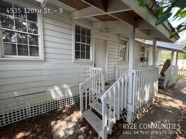 Foto del edificio - 4535 120th St