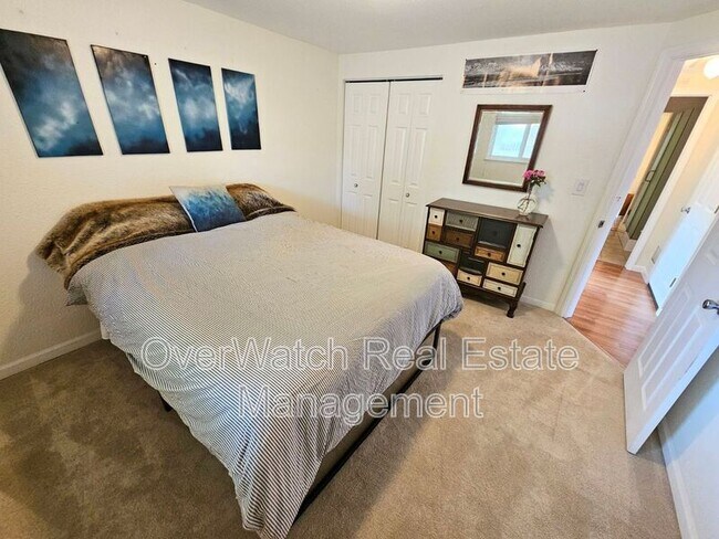 Building Photo - 1602 Richardson Dr