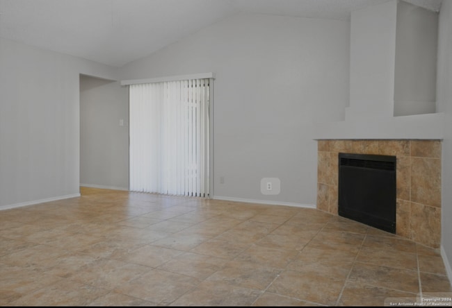 Building Photo - 10009 Apache Village