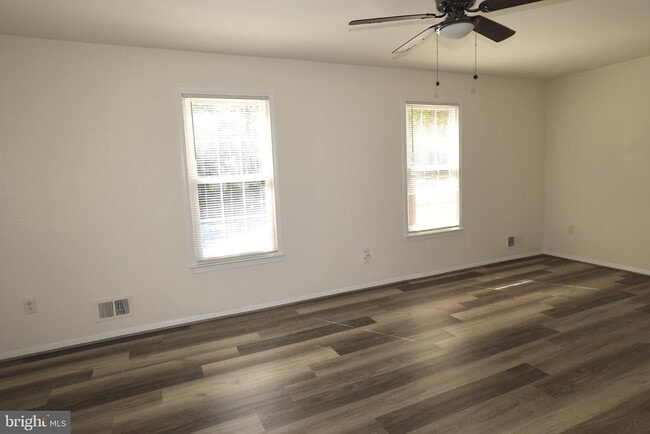 Building Photo - 2400 Ansdel Ct