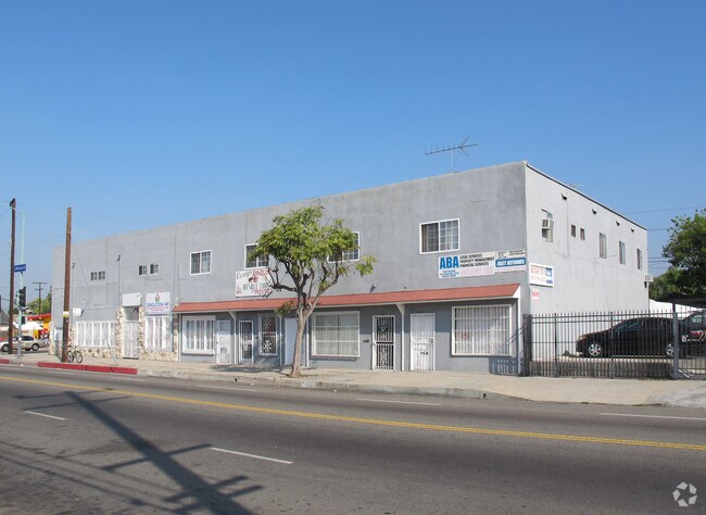 Foto del edificio - 1885-1899 W Jefferson Blvd