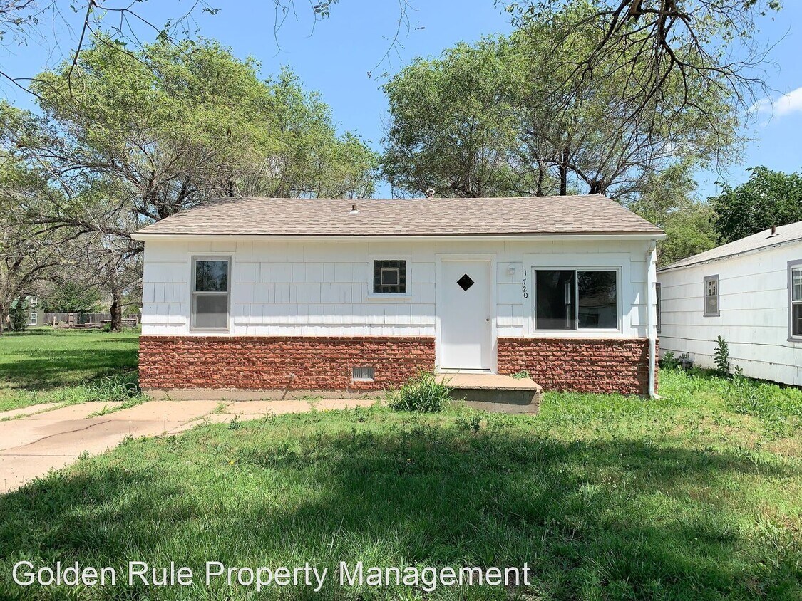 1720 E 2nd Ave, Hutchinson, KS 67501 House Rental in Hutchinson, KS