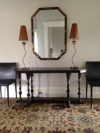 Entry Table with Lamps - 1419 Walnut St
