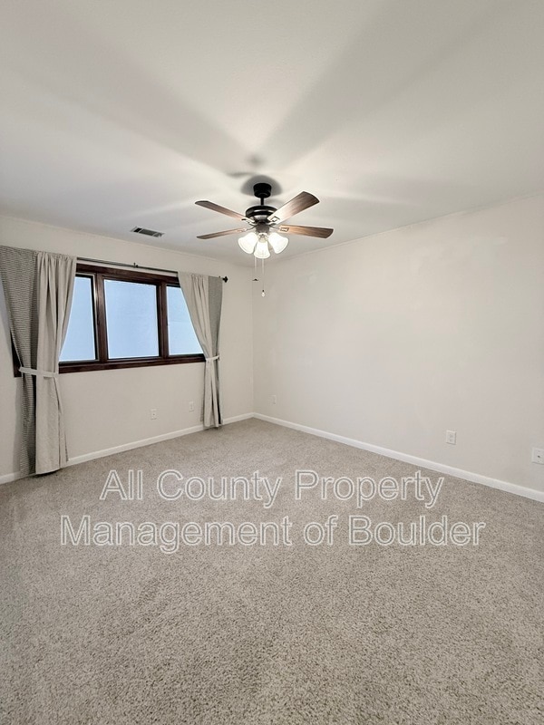 Building Photo - 1576 Bradley Dr